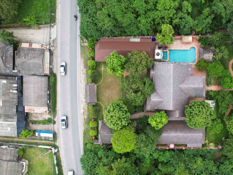 Spacious Pool Villa next to Ping River