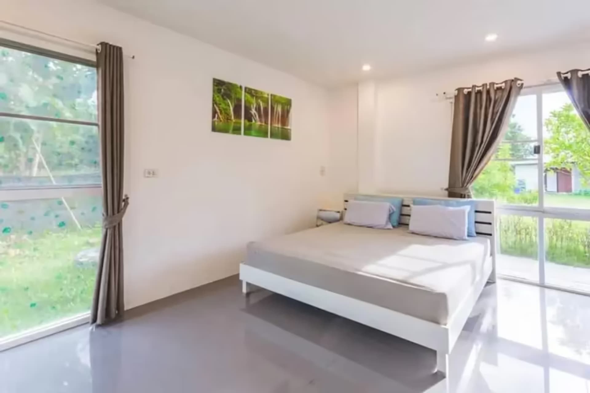 2 Bedroom House - Image 1