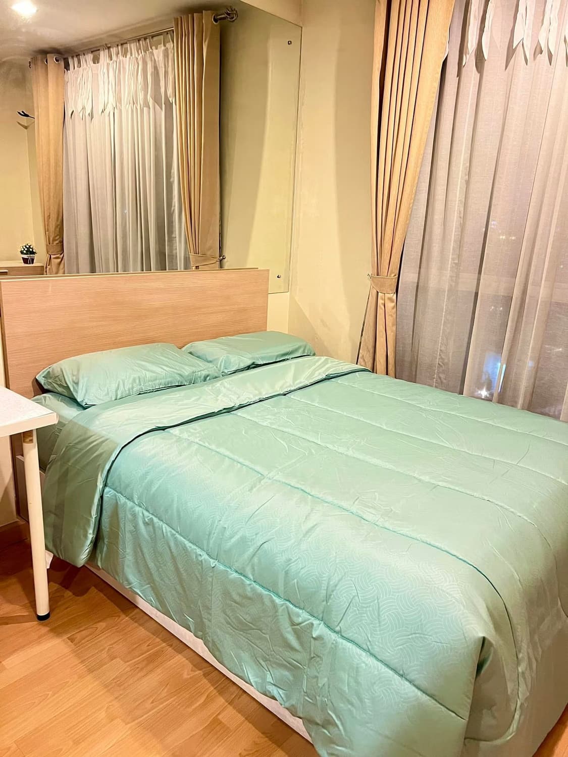 1 Bed Condo for Rent in Phaya Thai - Image 1