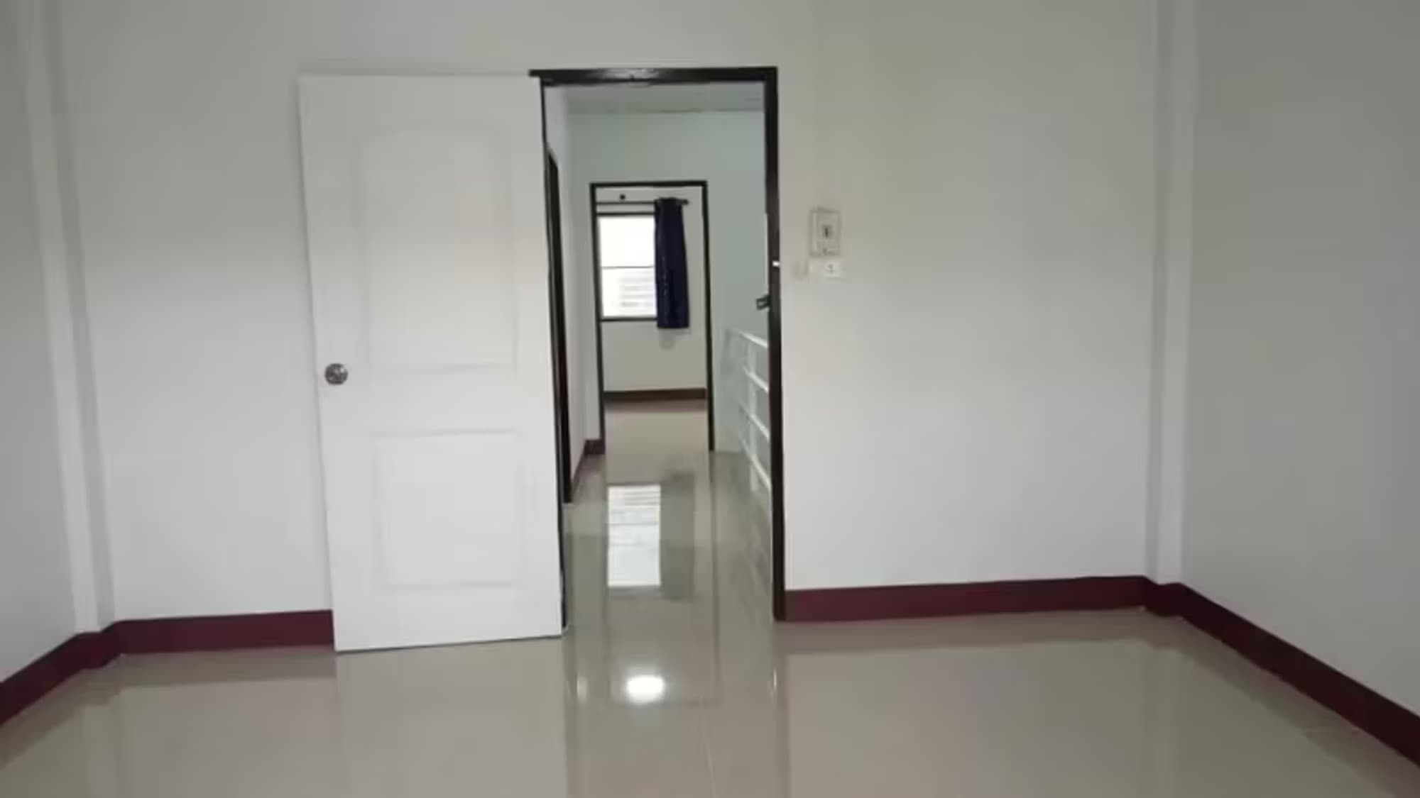 2 Bedroom House - Image 8