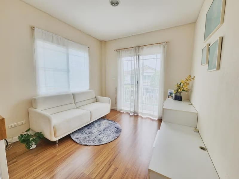 3 Bed House for Rent in Prawet