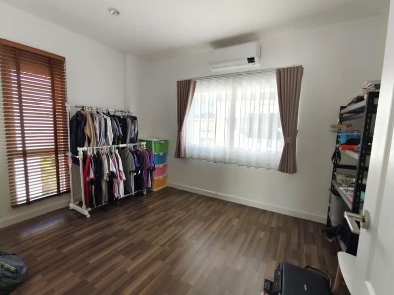 3 Bed House for Rent in Saraphi
