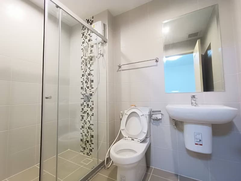 1 Bed Condo for Rent in Huai Khwang