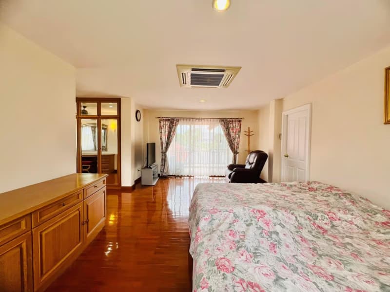 4 Bed House for Sale in Mueang Chiang Mai