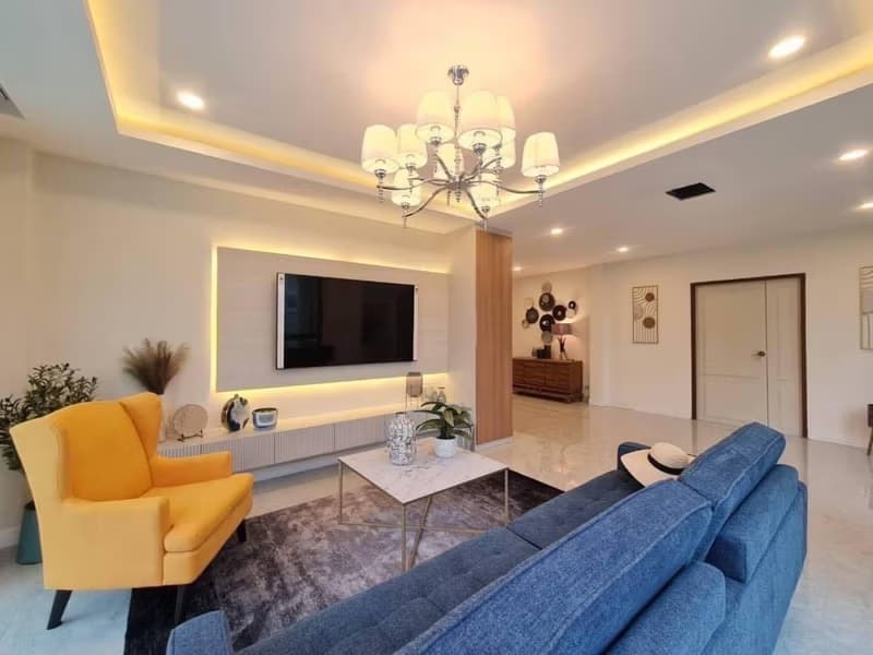 5 Bedroom House