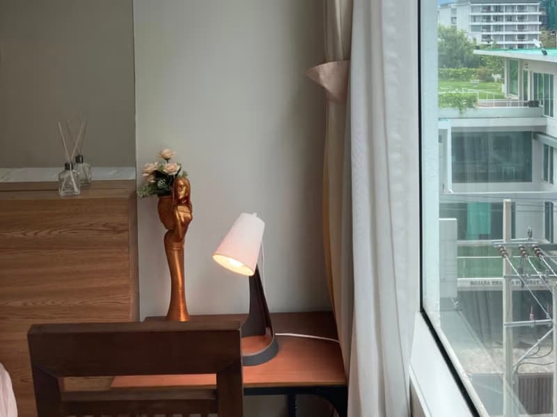1 Bedroom Condo