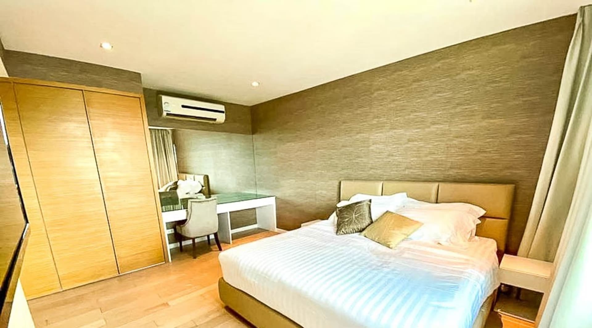 2 Bedroom Condo - Image 8