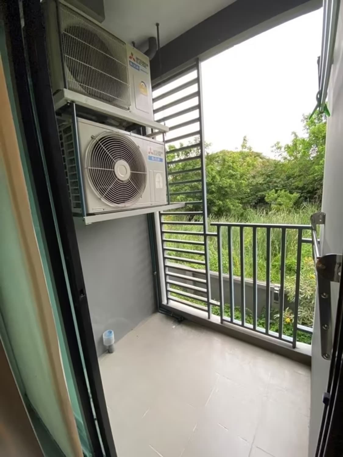 1 Bedroom Condo - Image 1