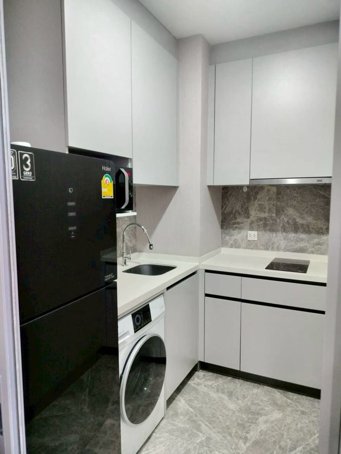 2 Bed Condo for Rent in Phra Khanong - Image 13
