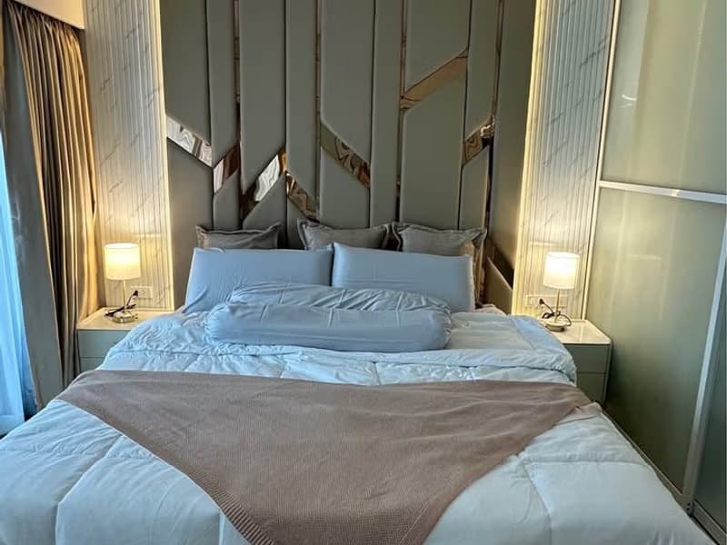 1 Bedroom Condo