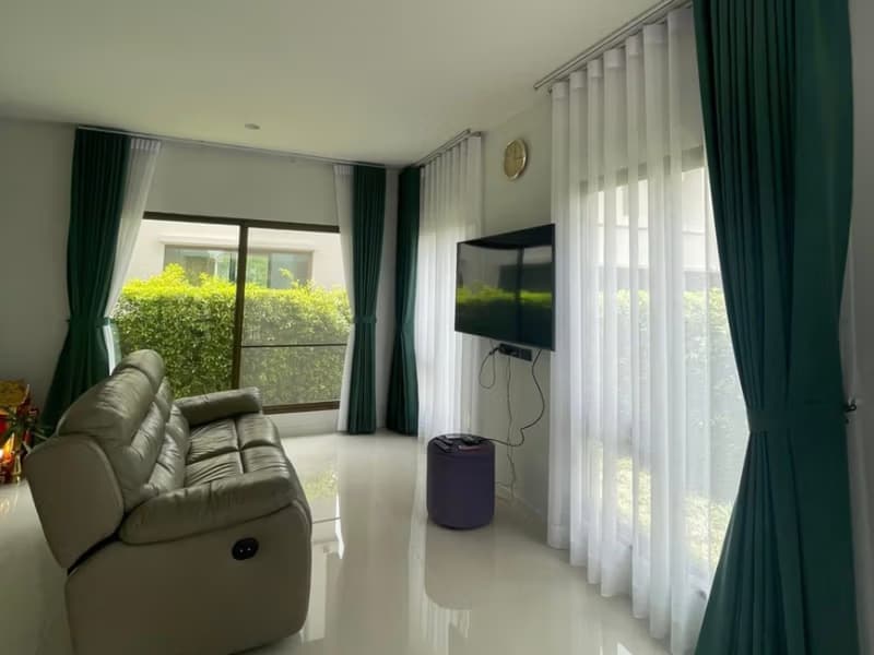 4 Bed House for Sale in Bang Kapi