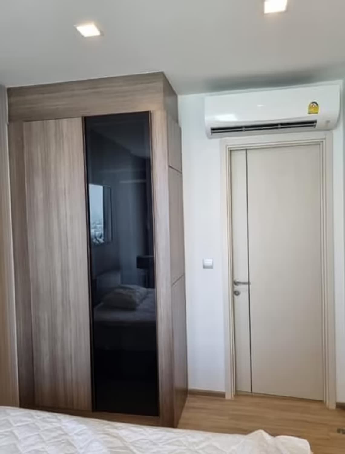 Condo for Rent at The LINE Phahon-Pradipat - Image 6