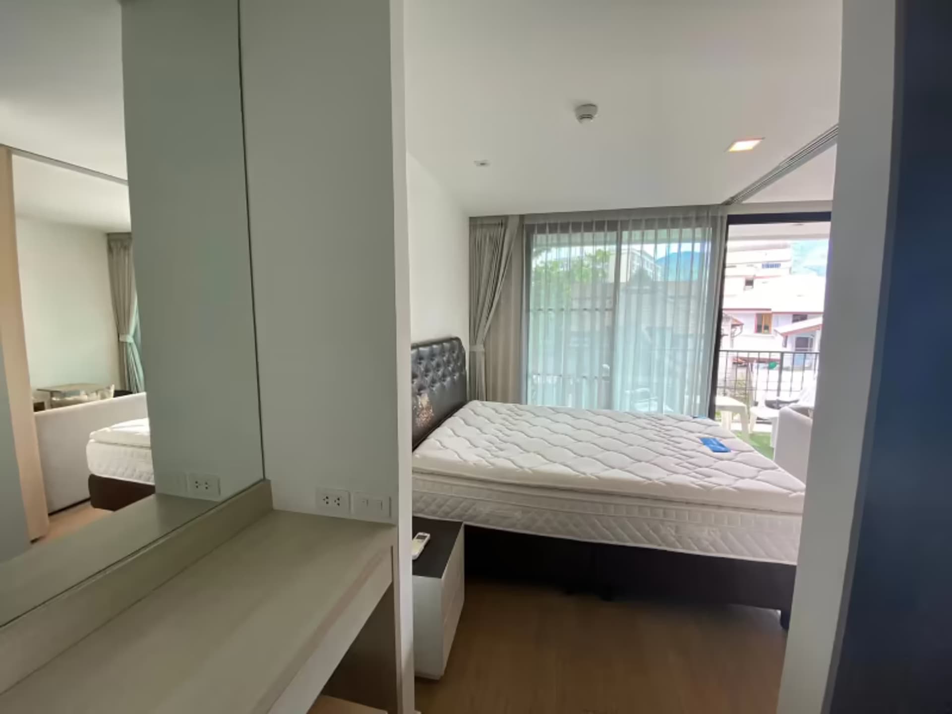 1 Bedroom Condo - Image 9