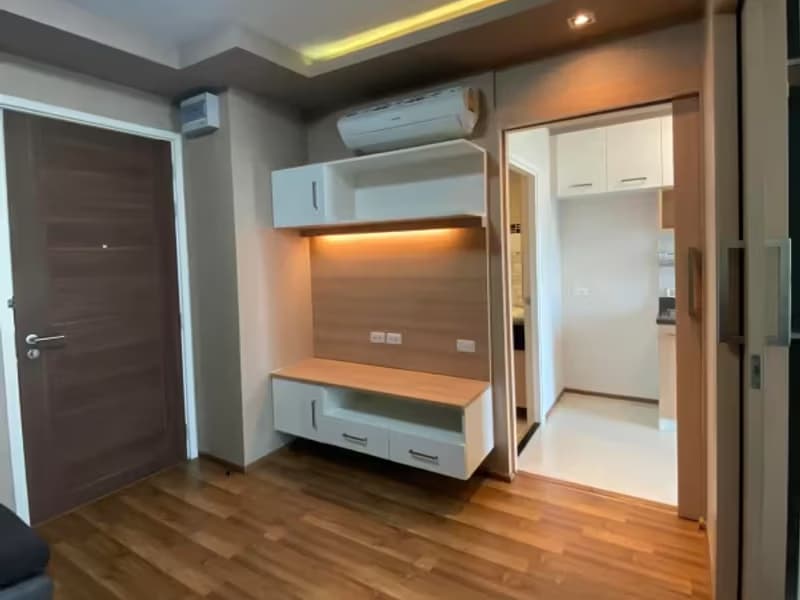 1 Bedroom Condo