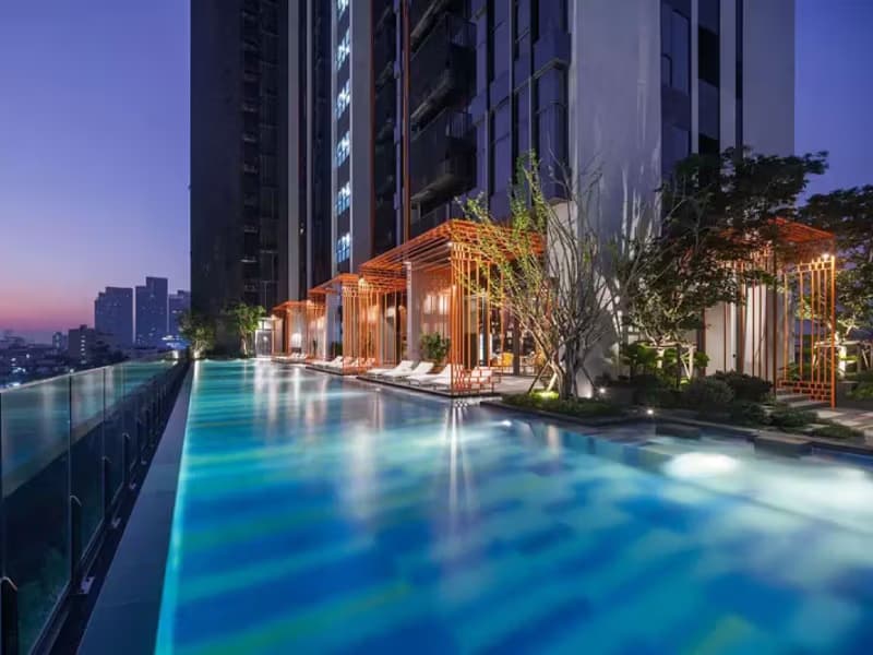 1 Bedroom Condo