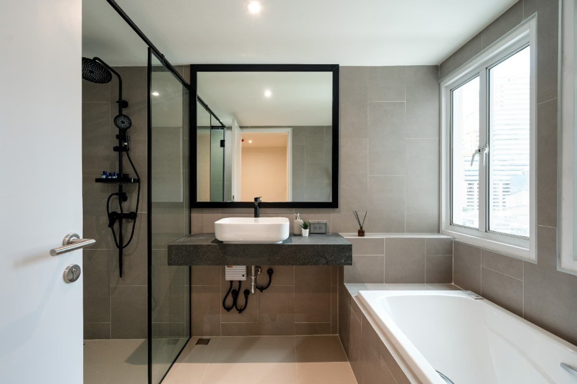 3 Bed Condo for Sale in Watthana - Image 25
