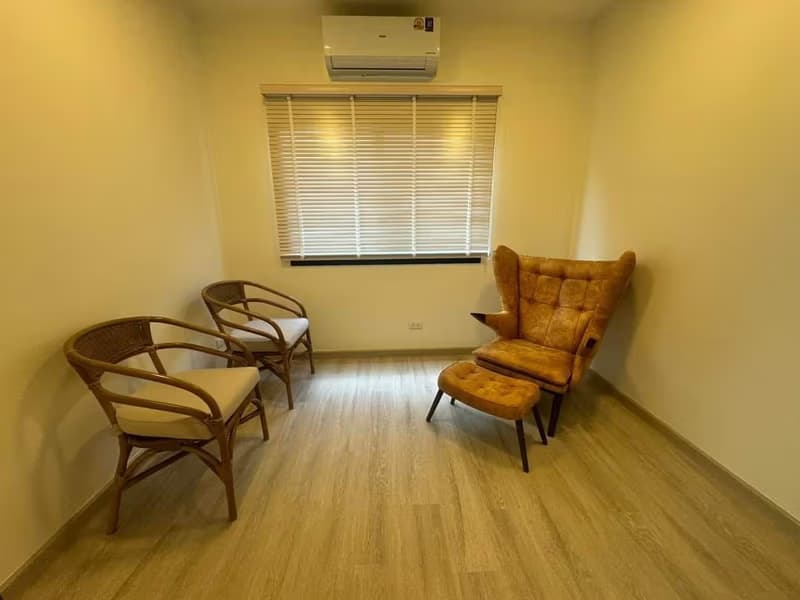 4 Bed House for Rent in Saraphi