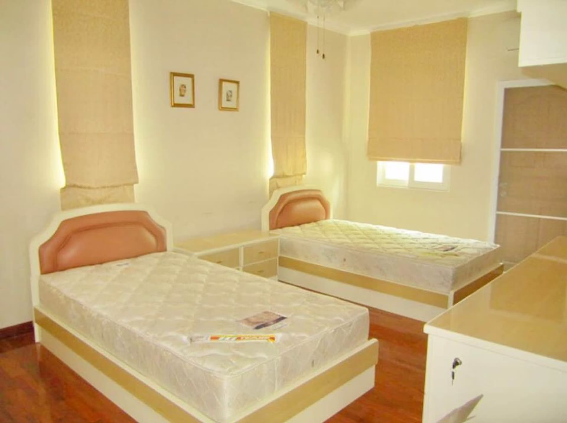 3 Bed Townhouse for Rent in Bang Na - Image 5