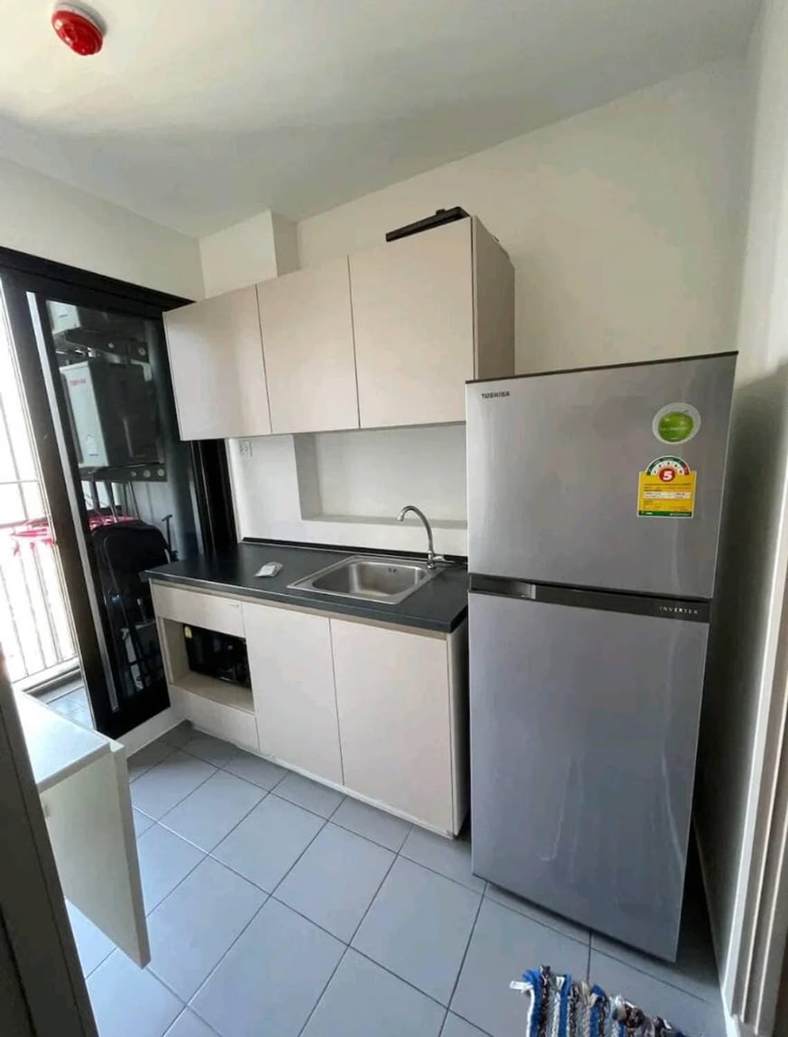 2 ห้องนอน Condo สำหรับ จำหน่าย ใกล้ Surasak BTS - Image 3