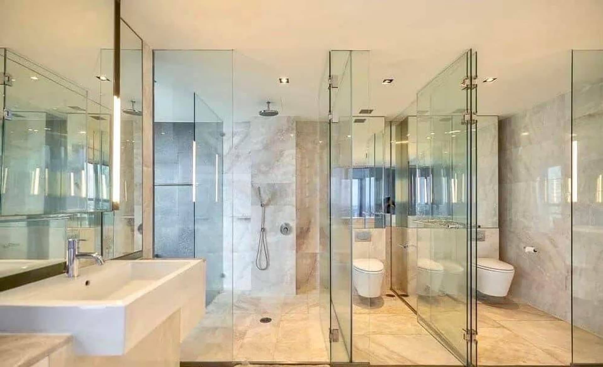4 Bed Condo for Rent in Sathon - Image 10