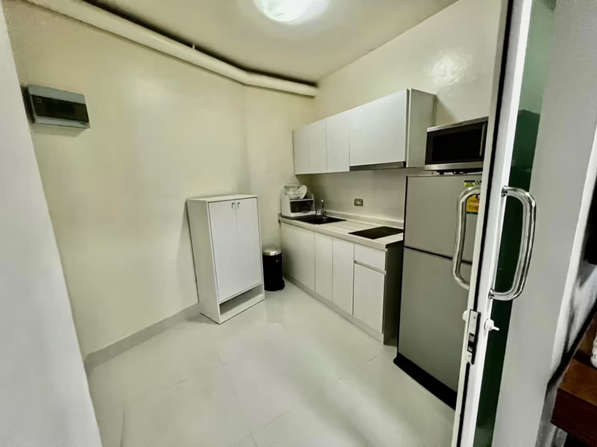 1 Bedroom Condo - Image 8