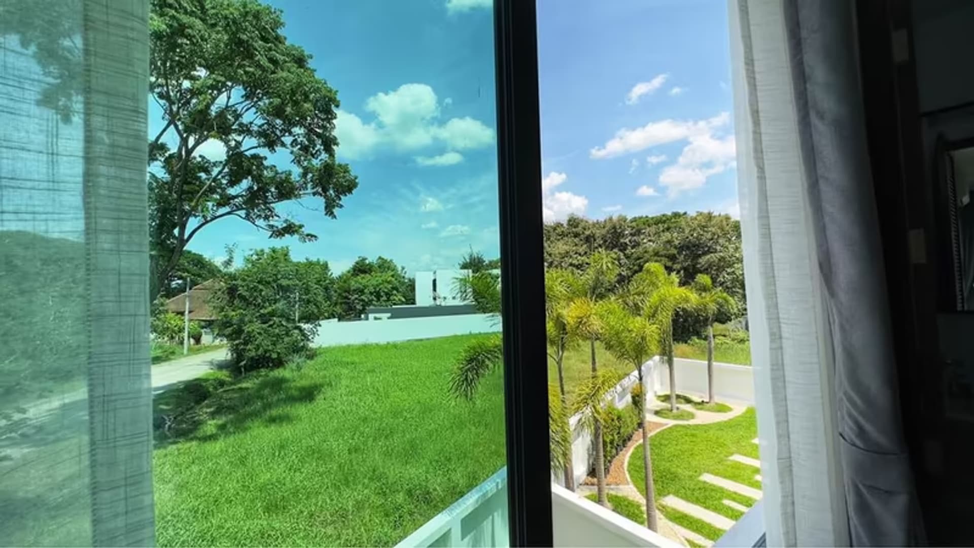 Pool Villa for Rent/Sale in San Phak Wan, Hang Dong - Image 2