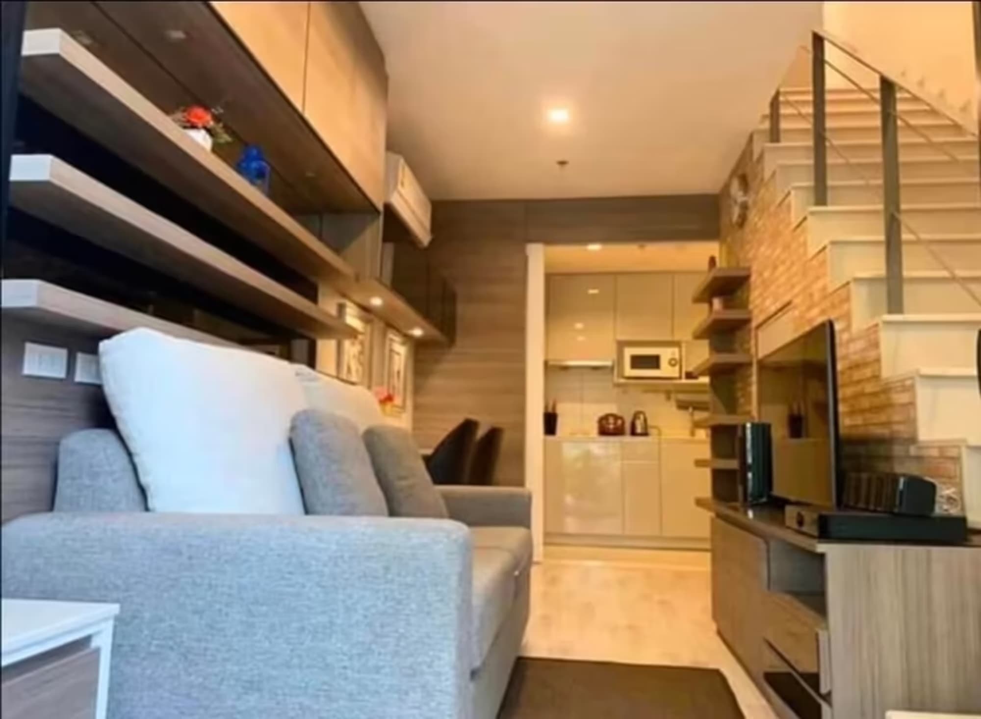 Ideo Mobi Sukhumvit 81 - Image 2