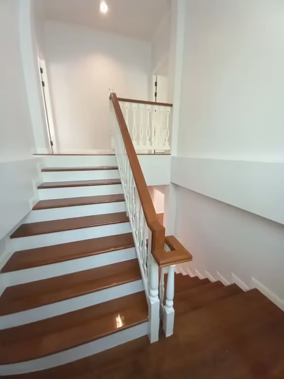 4 Bedroom House - Image 8