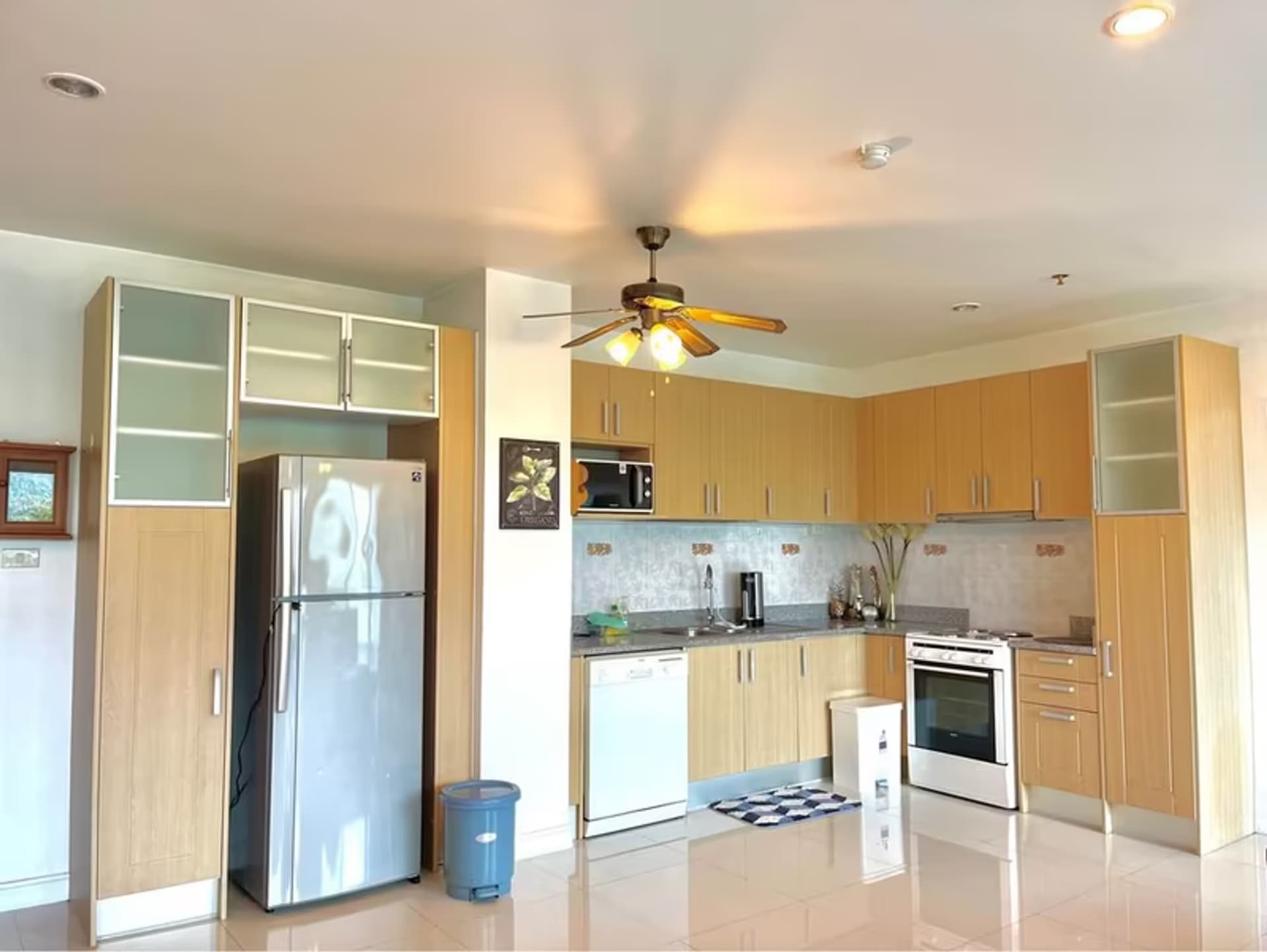 Condo for Sale at Convention Condo - Image 4