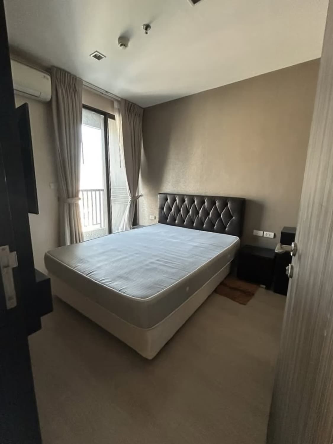 1 Bed Condo for Rent in Khlong Toei - Image 3