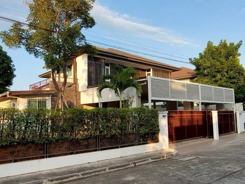 5 Bed House for Sale in Mueang Chiang Mai