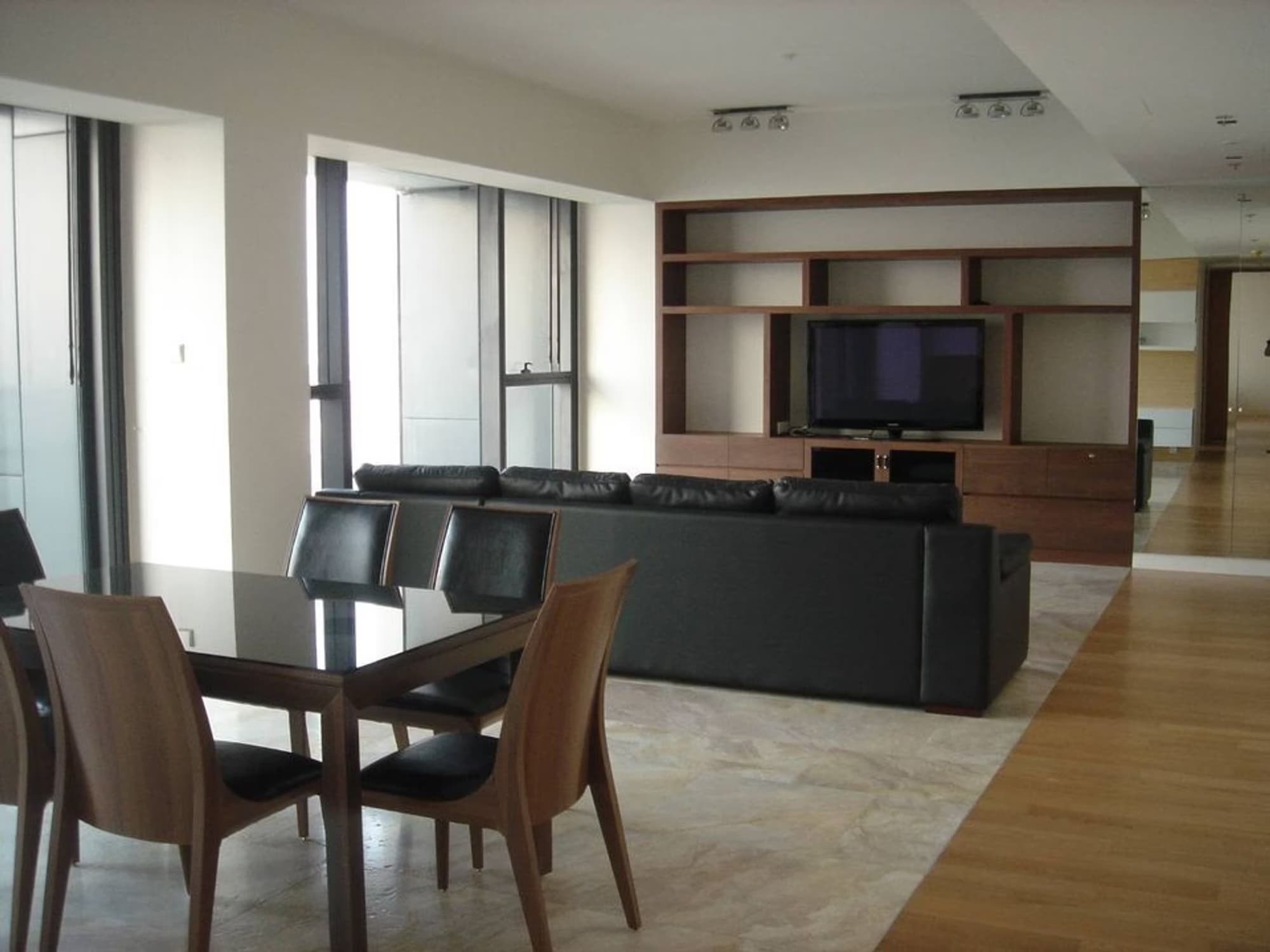 3 ห้องนอน undefined สำหรับ ขายและจำหน่าย ใกล้ Chong Nonsi BTS - Image 1