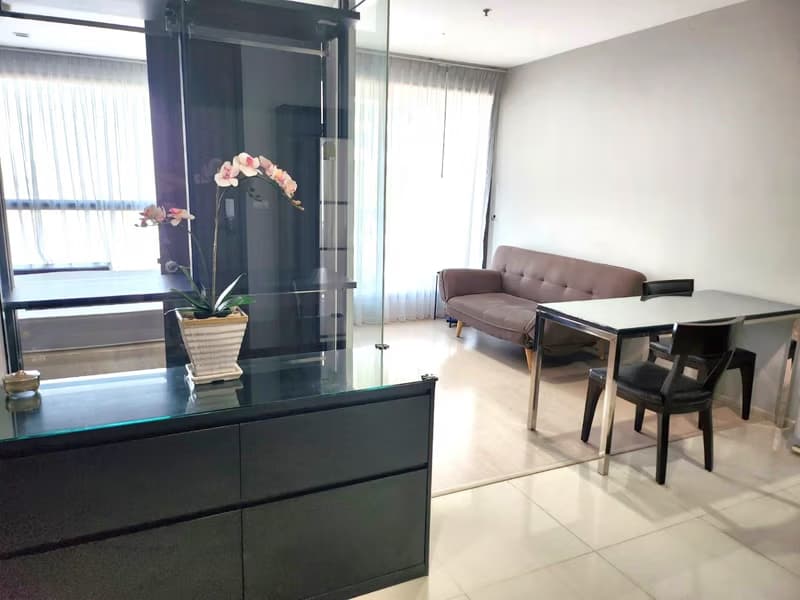 1 Bed Condo for Sale in Khlong Toei