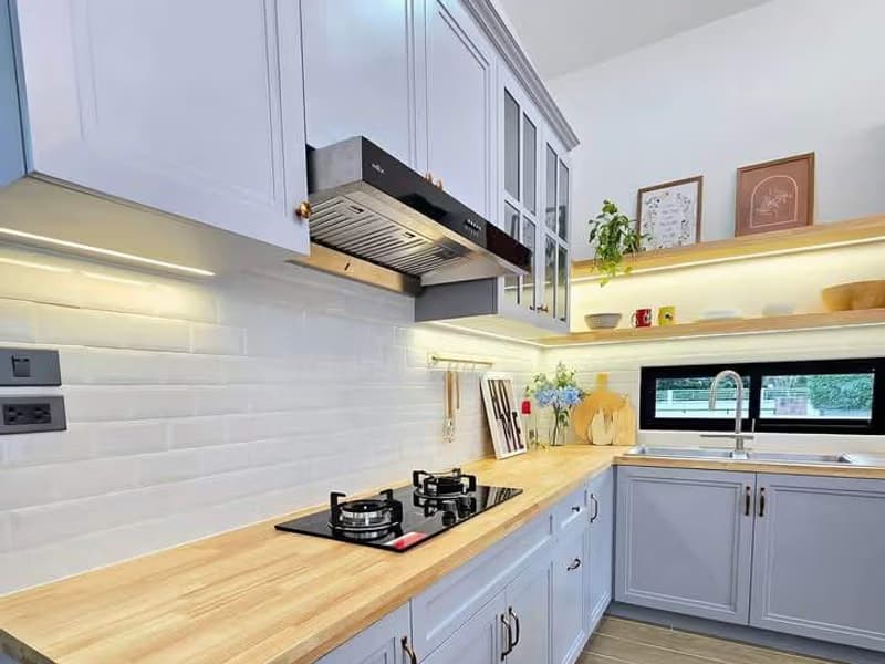 4 Bed House for Rent and Sale in Hang Dong