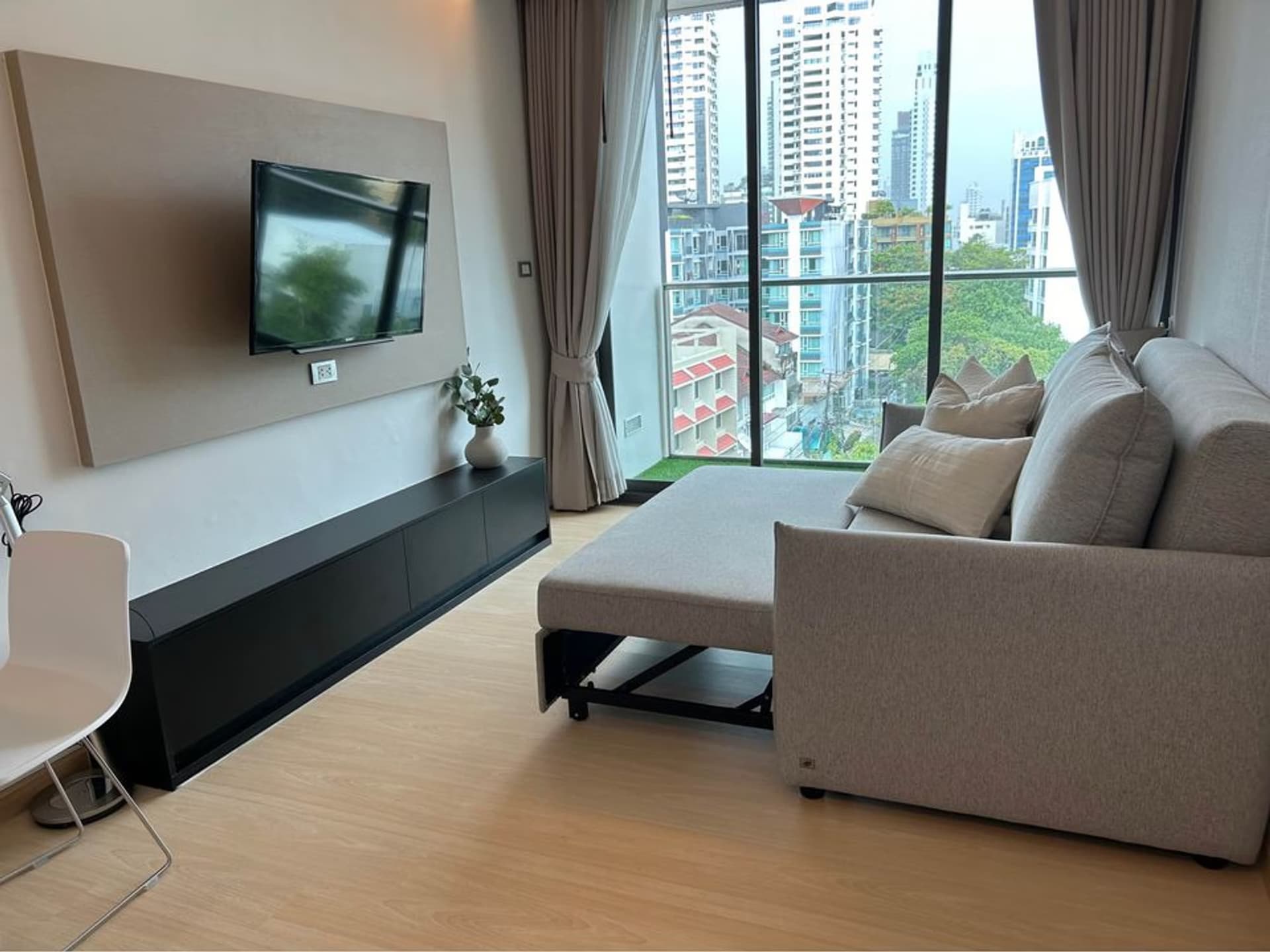 1 ห้องนอน Condo สำหรับ จำหน่าย ใน วัฒนา - Image 1