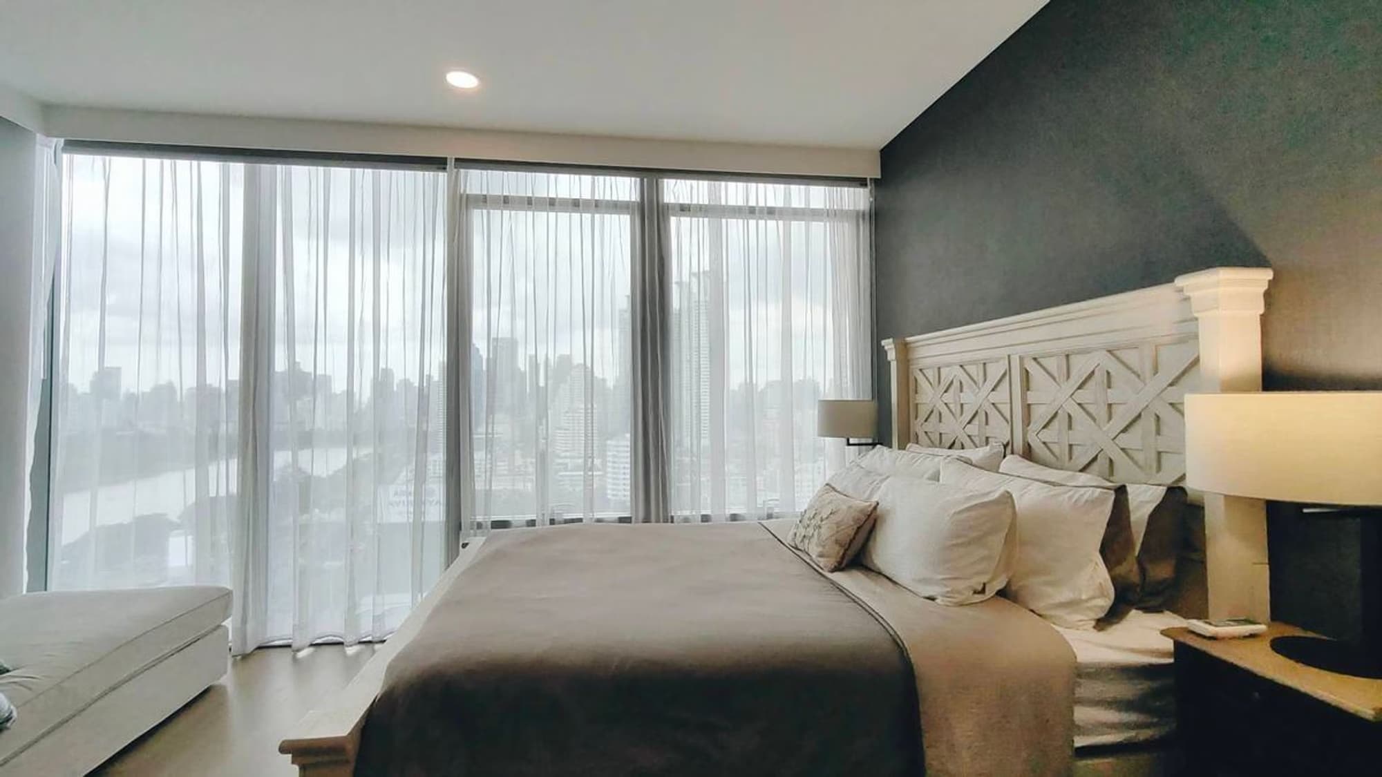 2 Bed Condo for Rent in Khlong Toei - Image 3