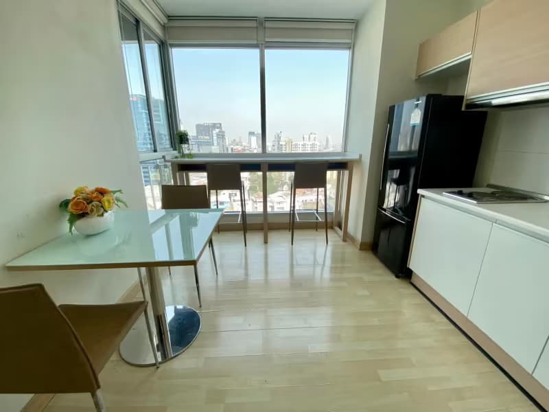 1 Bedroom Condo