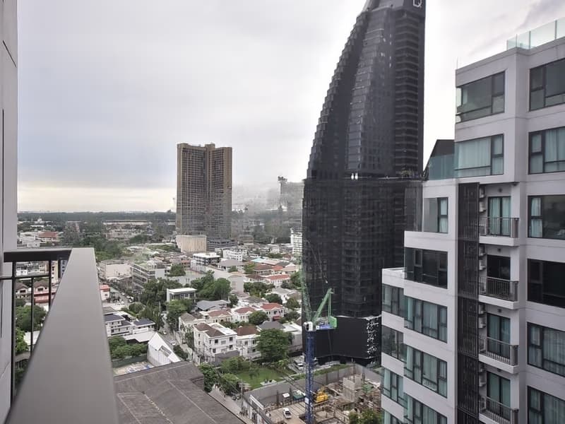 2 Bed Condo for Rent in Khlong Toei