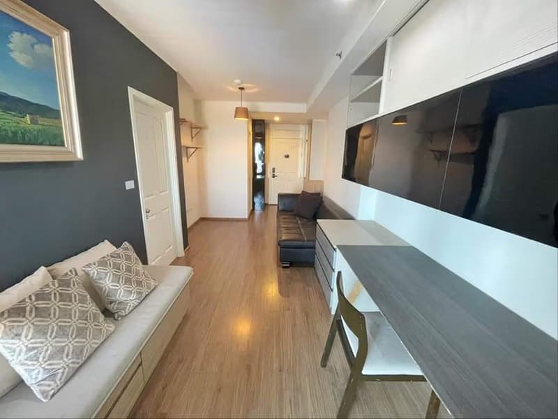 1 Bed Condo for Sale  Near Surasak BTS