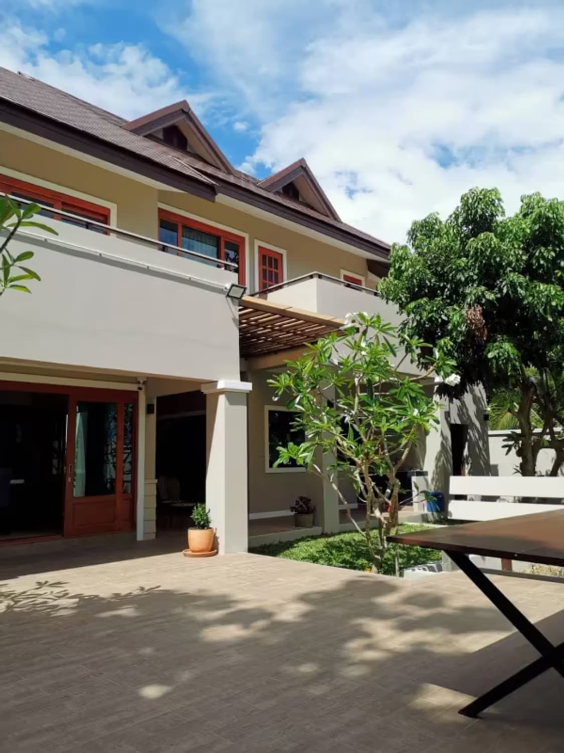 4 Bedroom House - Image 5