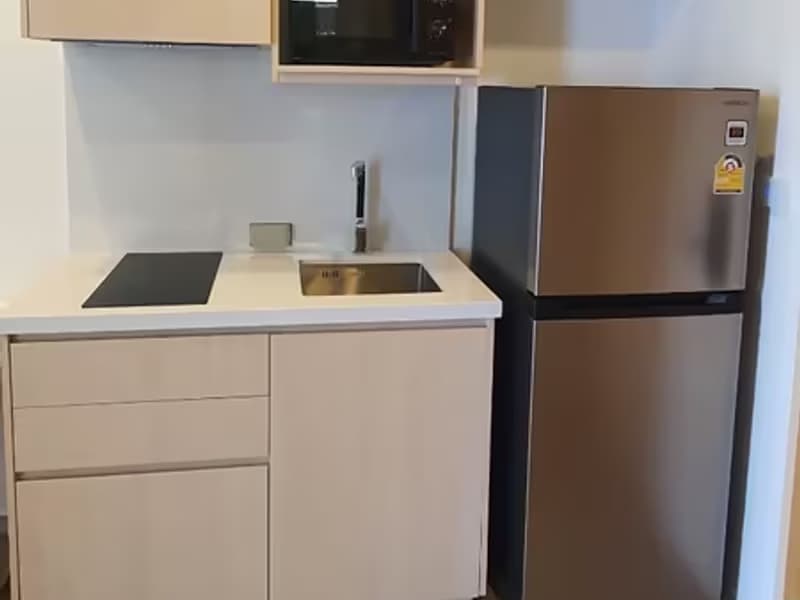 1 Bedroom Condo