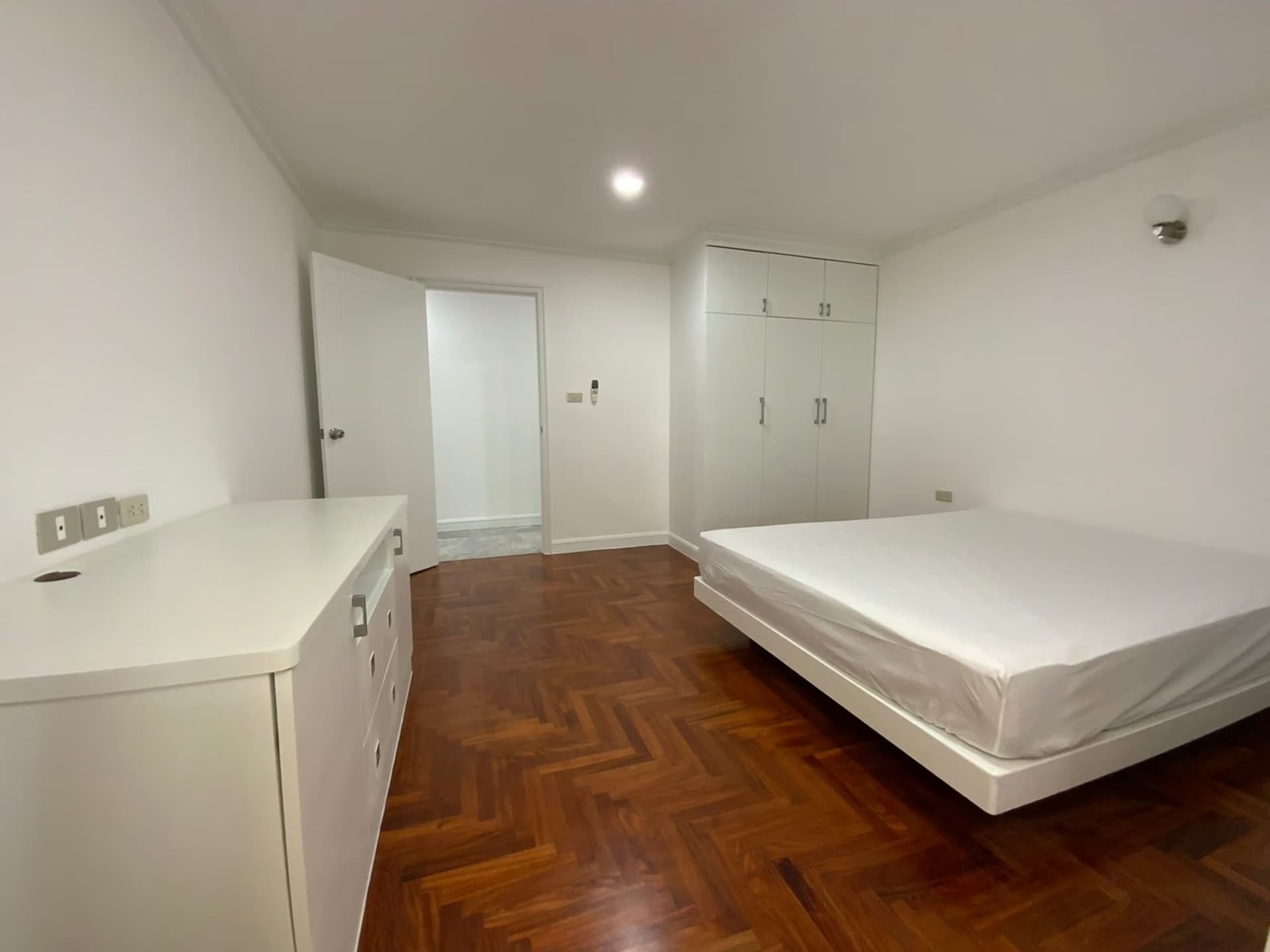 4 Bedroom Condo - Image 16