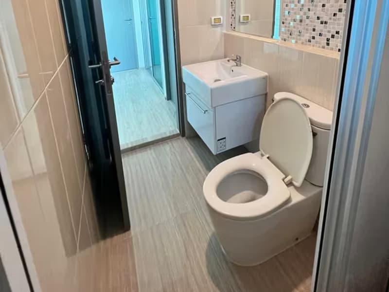 Condo for Sale at Life Ratchadapisek