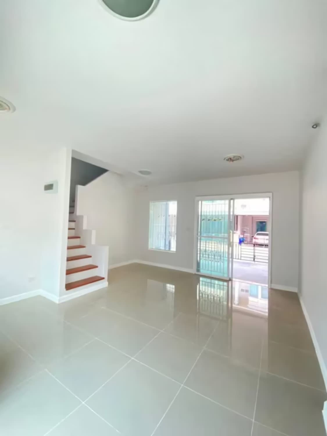 3 Bedroom House - Image 4