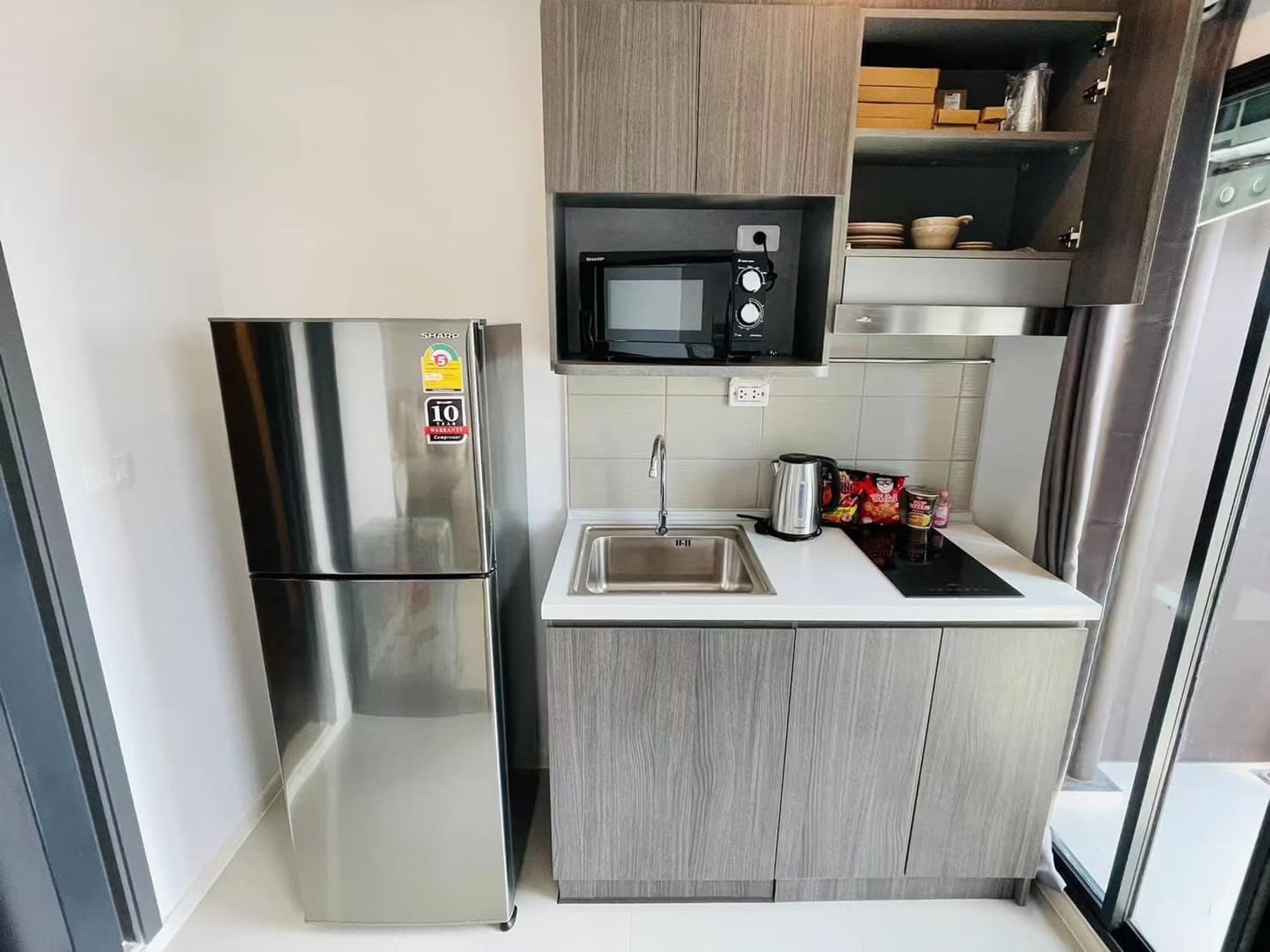 1 Bedroom Condo - Image 6