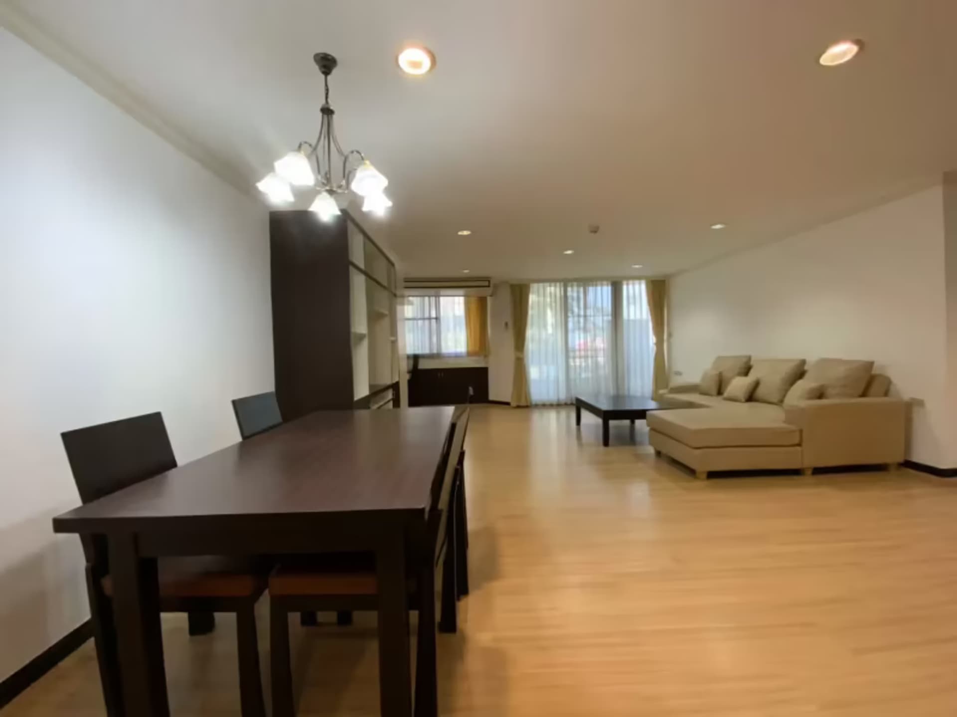 Condo for Rent, Sale at Supalai Place Condominium Sukhumvit 39 - Image 1