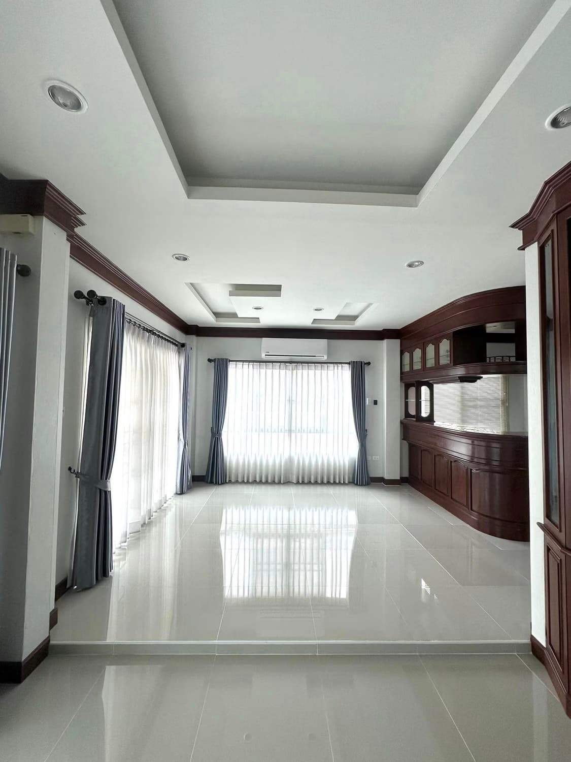 3 Bed House for Rent in Hang Dong - Image 2