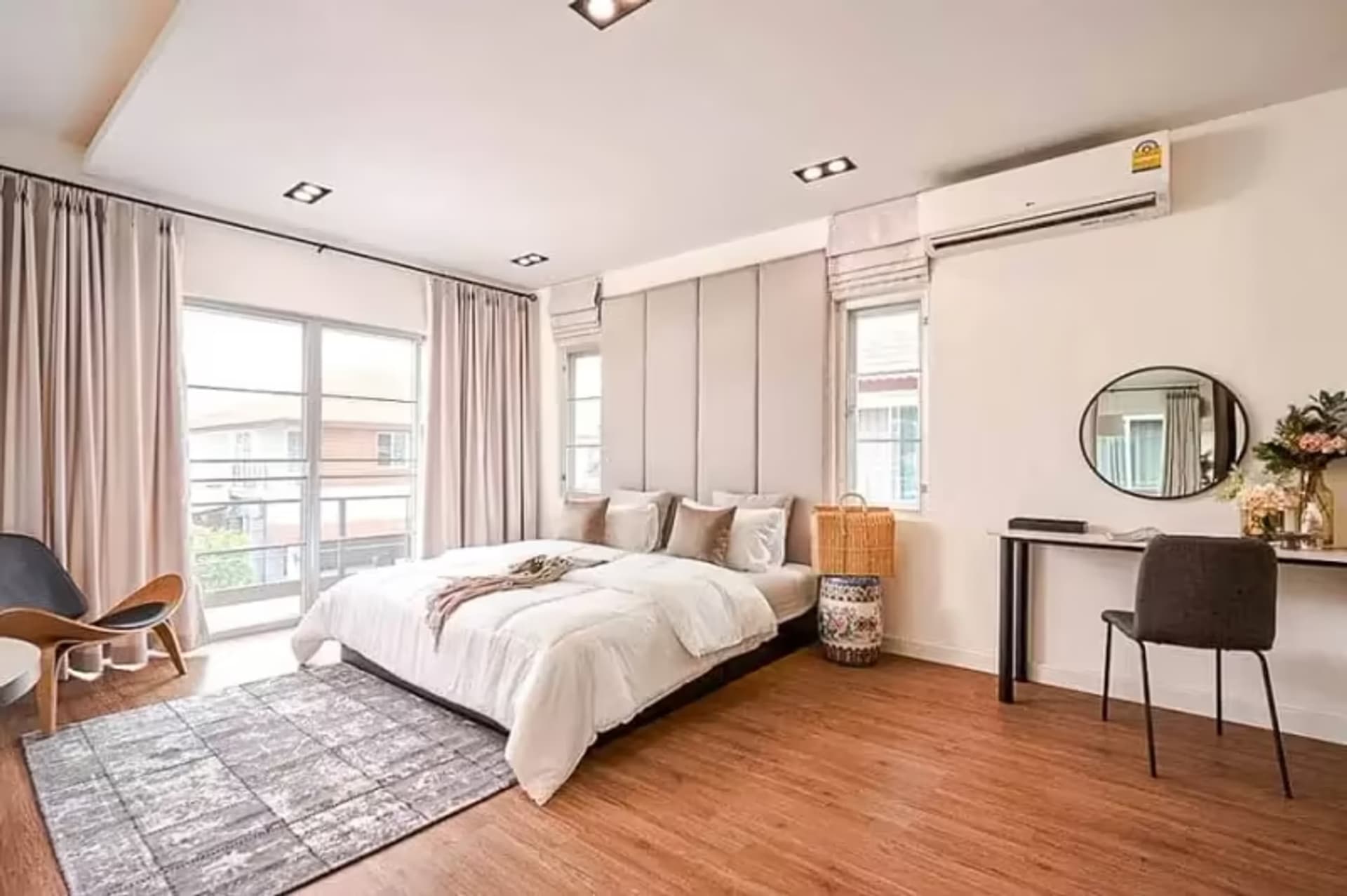 3 Bedroom House - Image 13