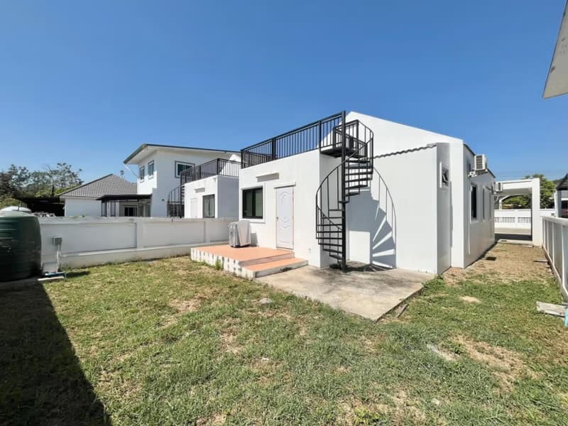 2 Bed House for Rent in Saraphi District