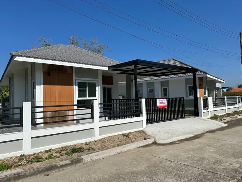House for Sale in San Sai Luang, San Sai.